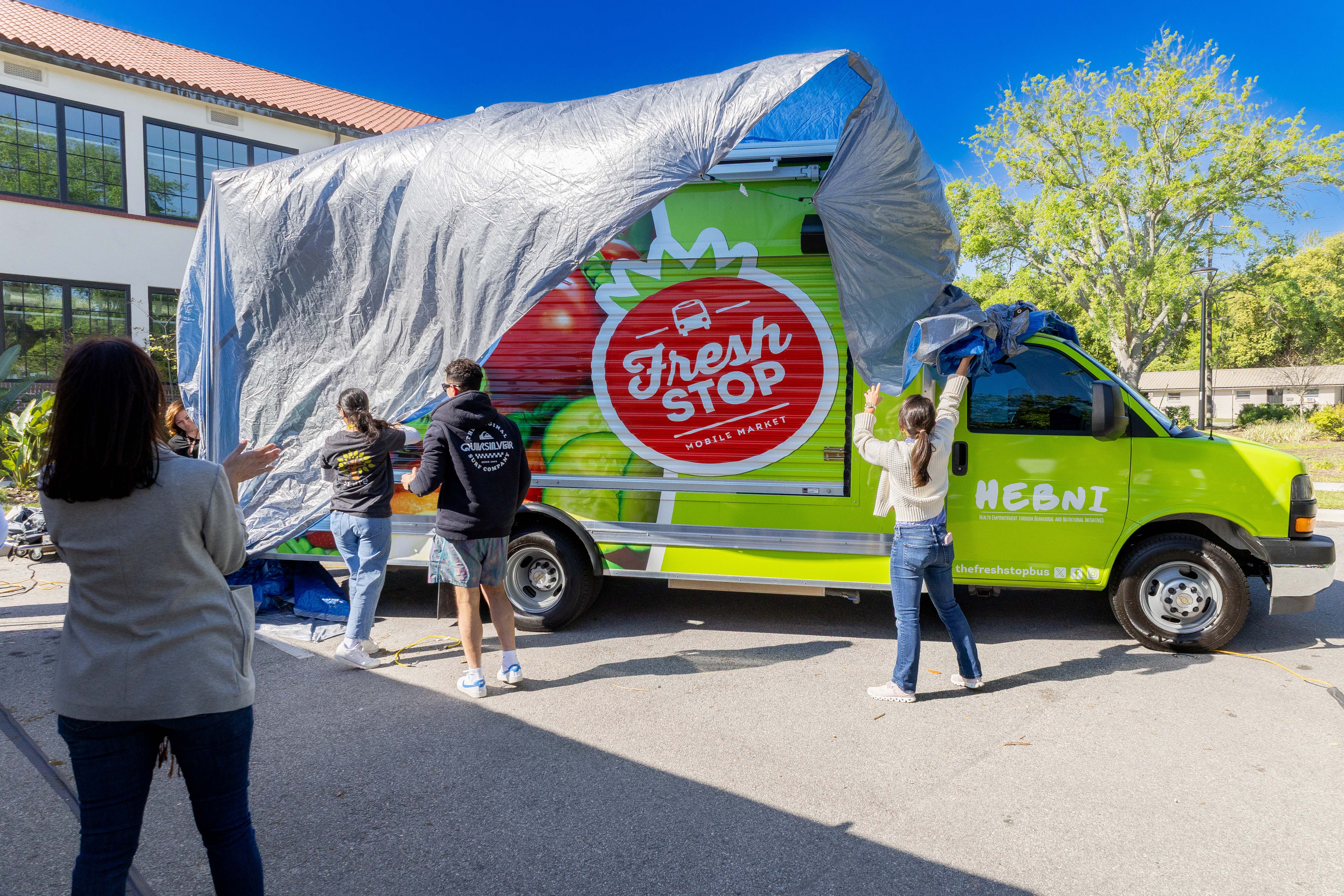 Mobile Market Unveiling 1